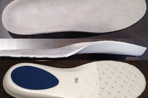 stélka s měkčenou patou 